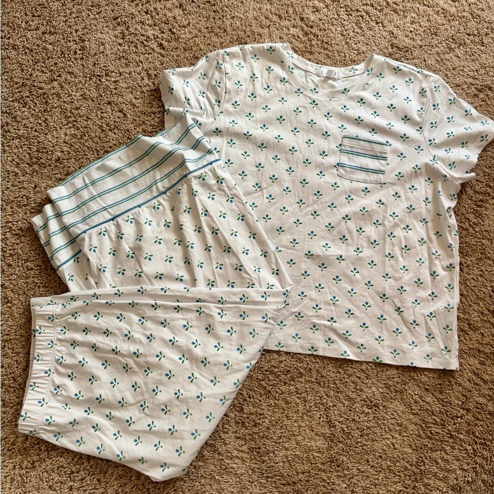 NWOT LAKE Serene Blue Multi Blossom Pima Crew Wide Leg Set